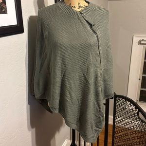 Lululemon On The Go Poncho Asymmetrical Wrap Knit Scarf 100% Merino O/S